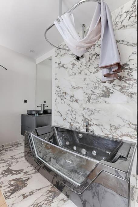 Mykeypers - Luxury Flat 3br 8p With Jacuzzi - Haussmann Appartamento *
