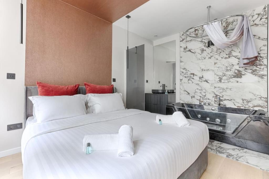 Mykeypers - Luxury Flat 3br 8p With Jacuzzi - Haussmann * Parigi