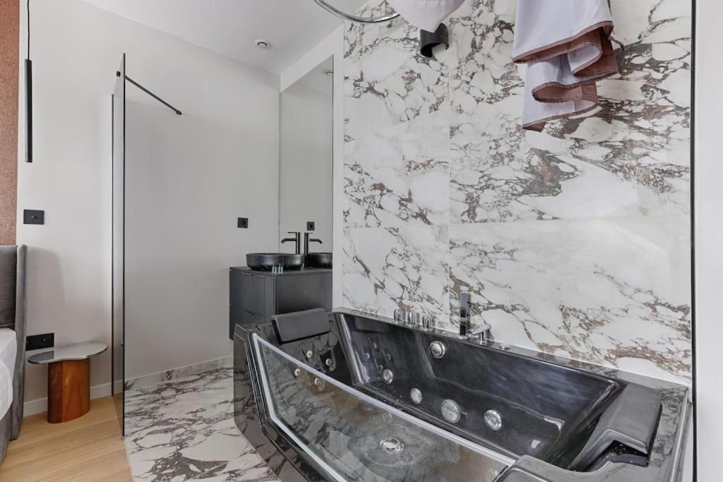 Mykeypers - Luxury Flat 3br 8p With Jacuzzi - Haussmann Appartamento *